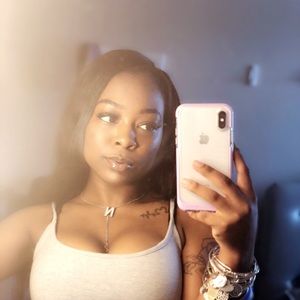 Meet your Posher, Nadirah